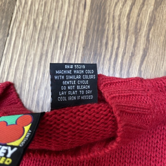 Vintage 90s Disney Mickey Unlimited Mickey Mouse Wool Blend Red Pullover Sweater - Picture 4 of 9